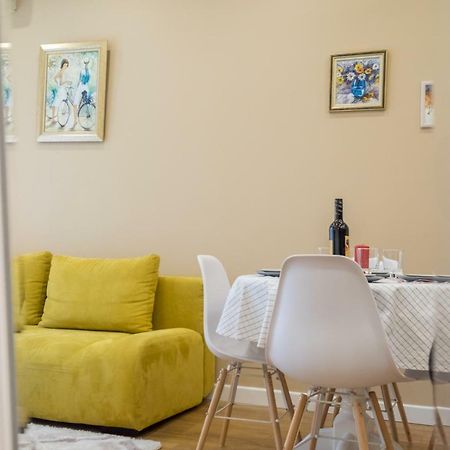 Modern 2 Bedroom Apartment Next To Vitosha Str. Sofia Exterior photo